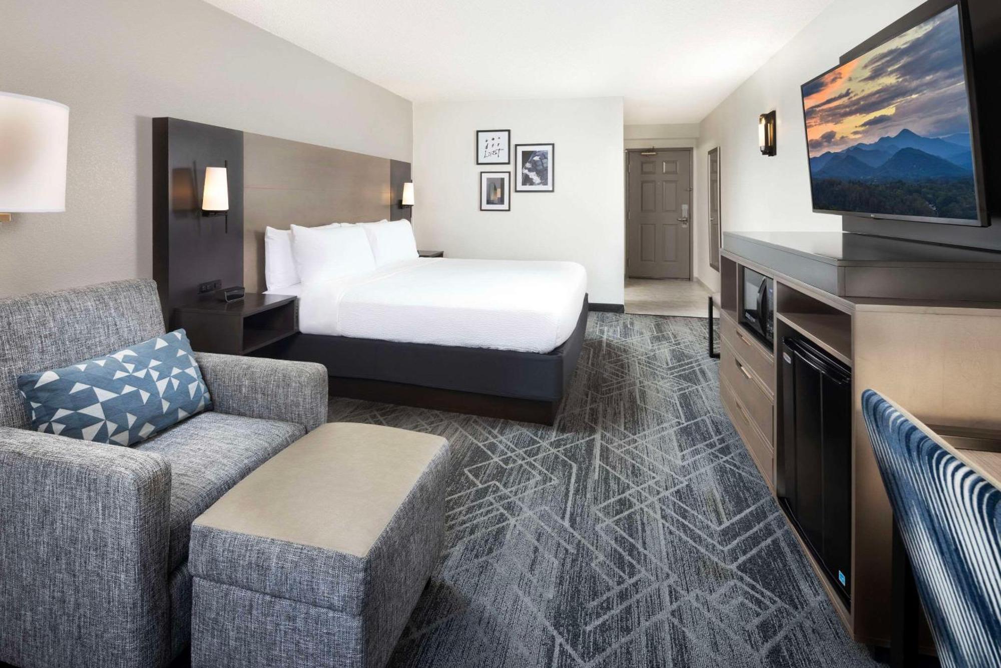 Country Inn & Suites By Radisson Asheville Downtown Tunnel Road المظهر الخارجي الصورة