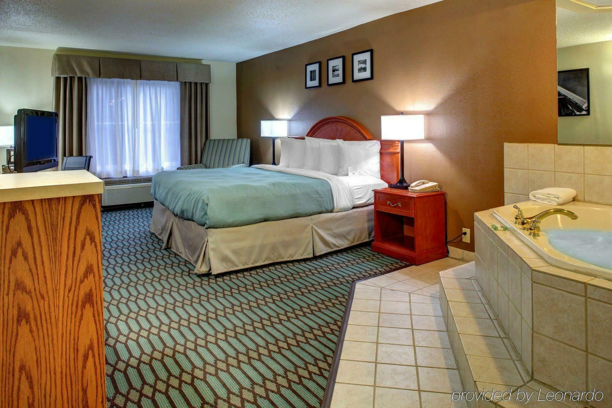 Country Inn & Suites By Radisson Asheville Downtown Tunnel Road المظهر الخارجي الصورة
